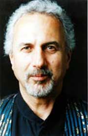 Cieavash Arean (Persian vocals and instruments)